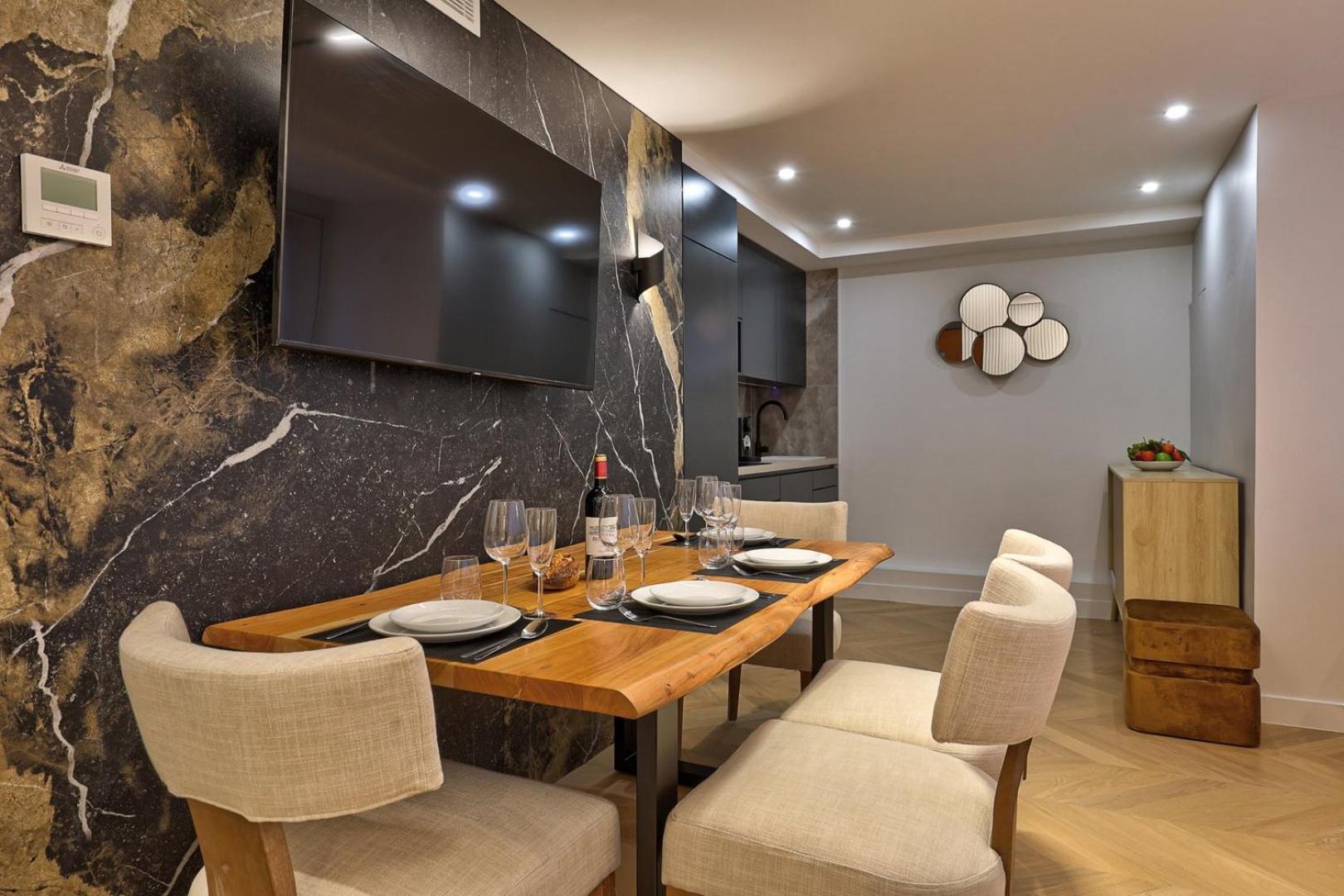 368 Suite Fondary 3 - Superb Apartment In Parijs Buitenkant foto