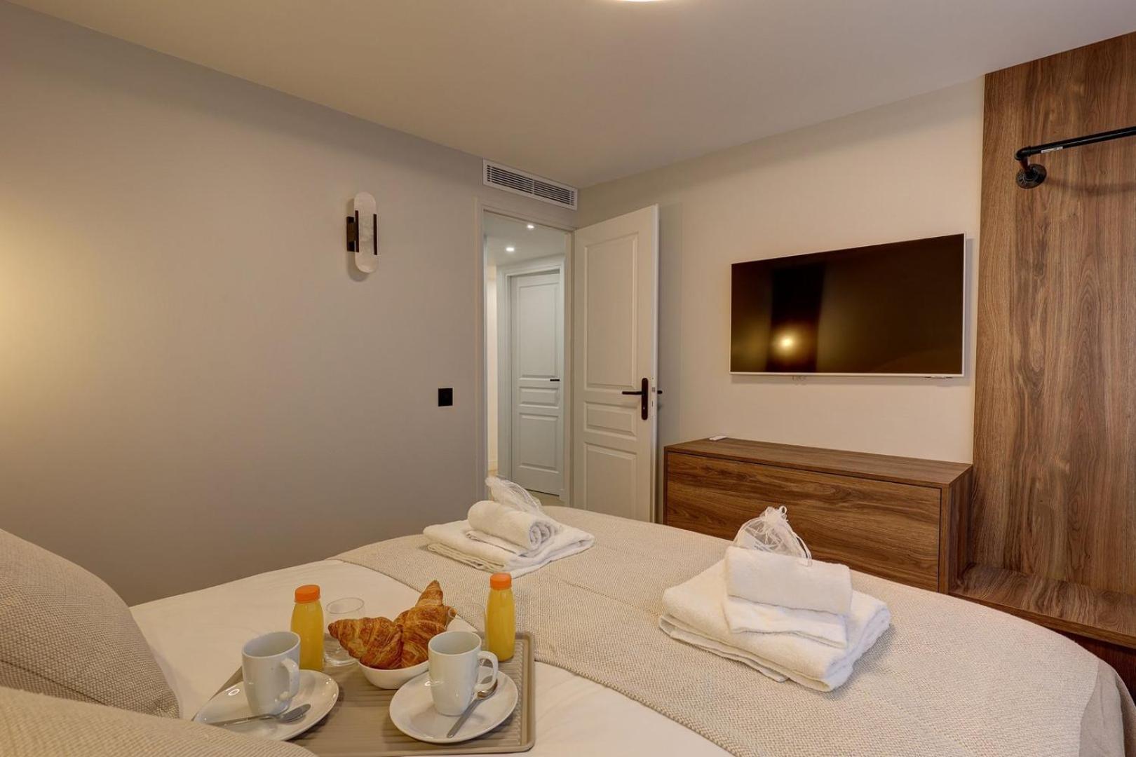 368 Suite Fondary 3 - Superb Apartment In Parijs Buitenkant foto